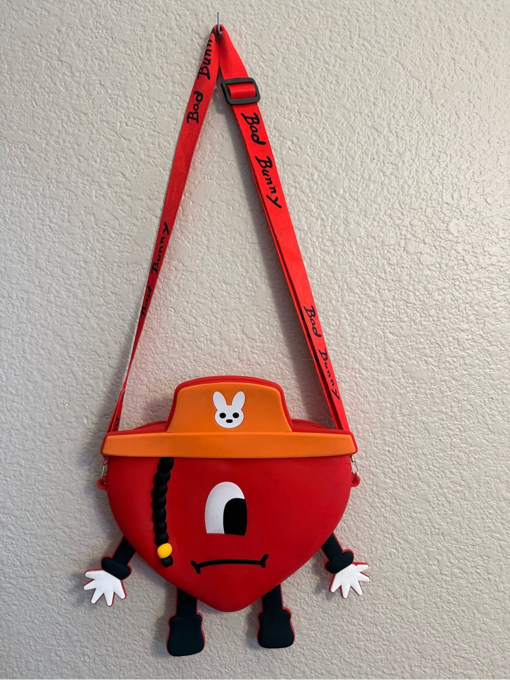 Official Bad Bunny Un Verano Sin Ti Worlds Hottest 2022 Tour Heart Red Bag